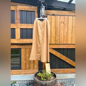 Vintage Brown long skirt just adding a sprinkle of happiness to your closet 🌸